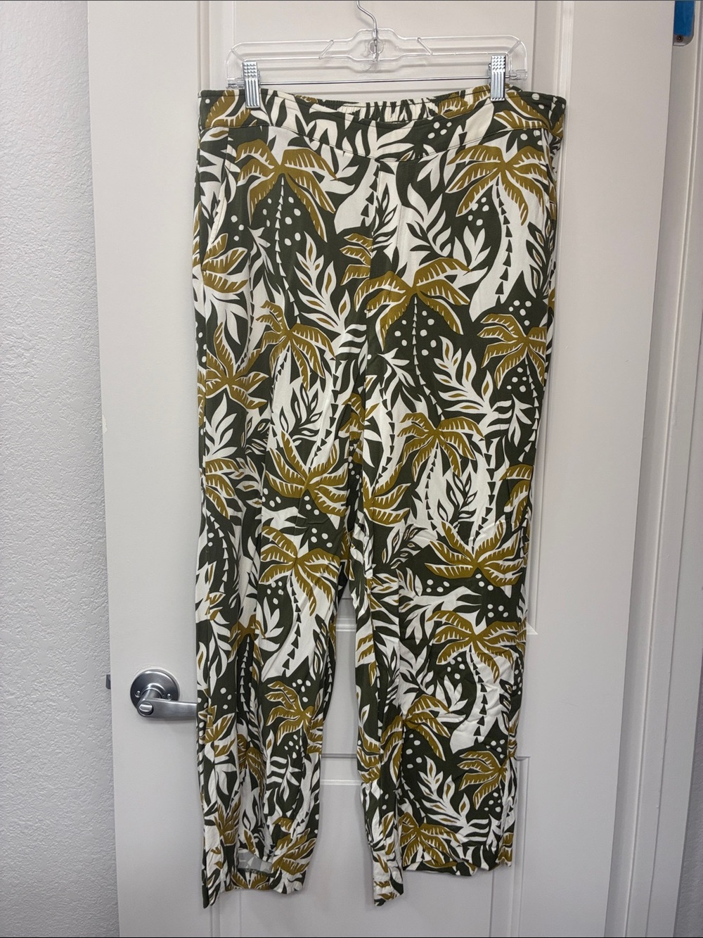 Old Navy Playa pants